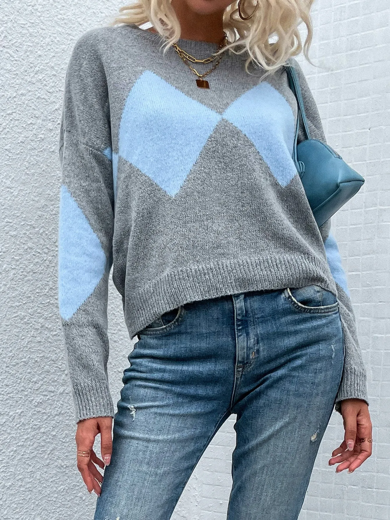 Blue Colour Block Sweater MYWU0552HI