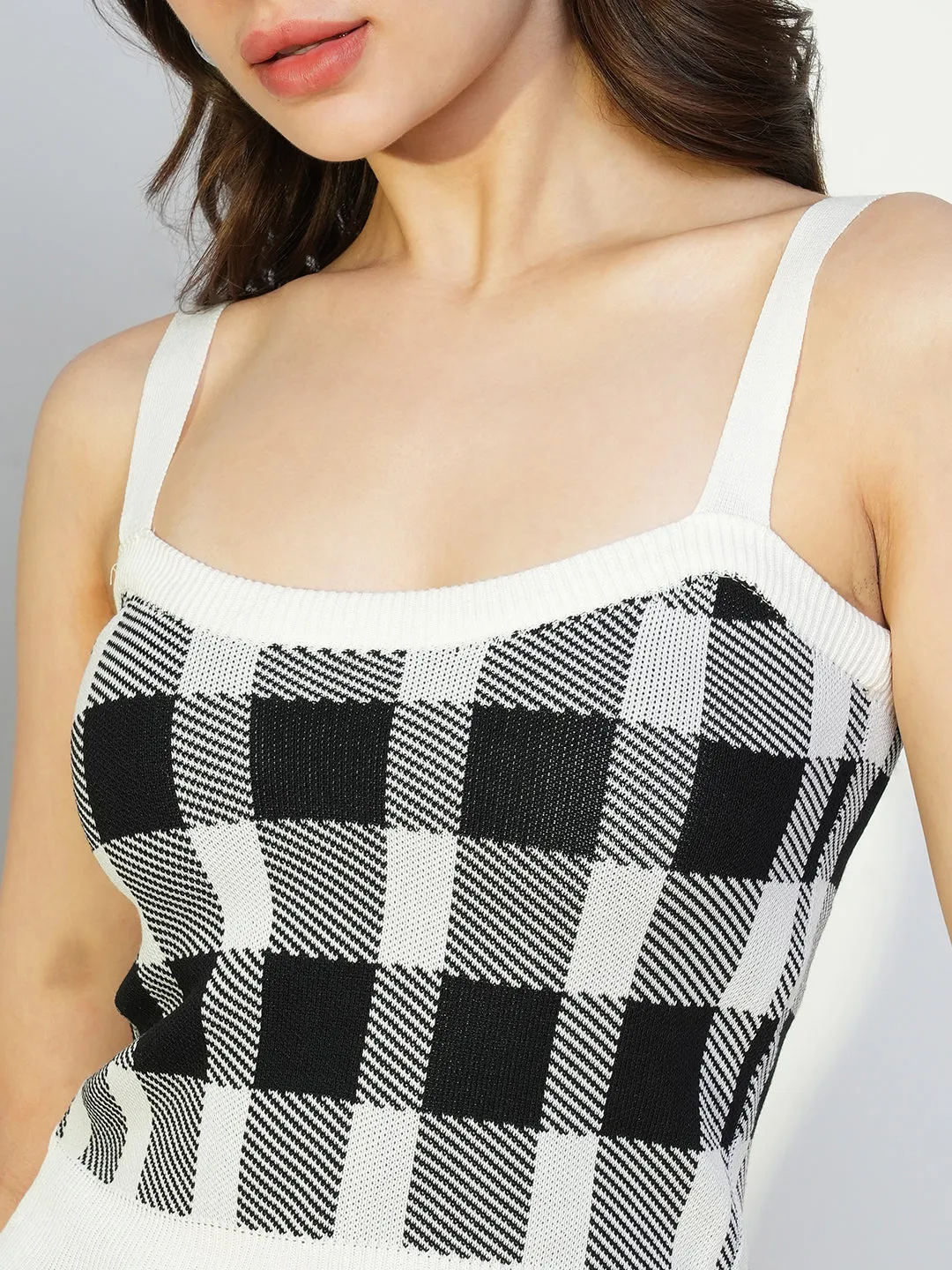 Women Black Checked Crop Top